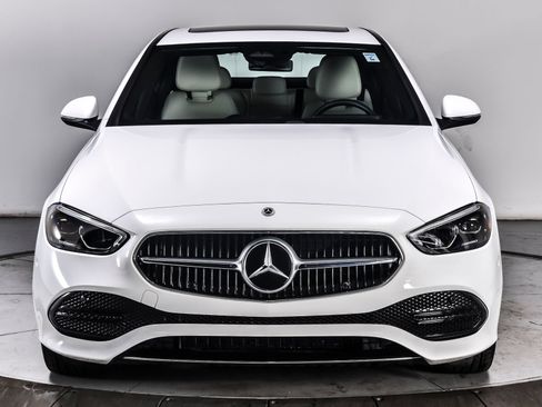 Used 2023 Mercedes-Benz C 300 4MATIC Sedan image 3