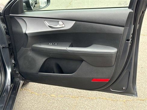 Certified 2023 Kia Forte LXS image 8