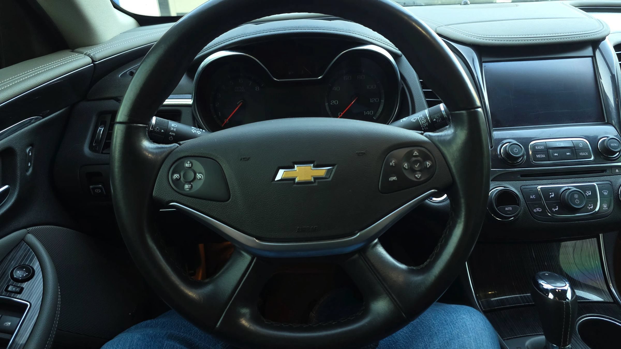 Used 2018 Chevrolet Impala Premier FWD image 16