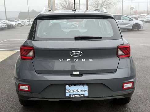Used 2025 Hyundai Venue SEL image 6