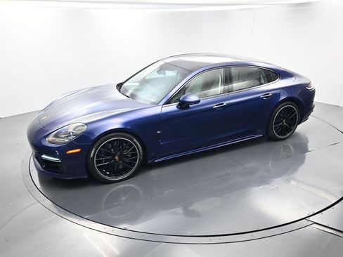 Used 2022 Porsche Panamera Turbo S image 38