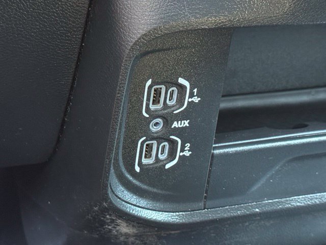 Used 2024 RAM 3500 Tradesman w/ Chrome Appearance Group AWD/4WD image 29