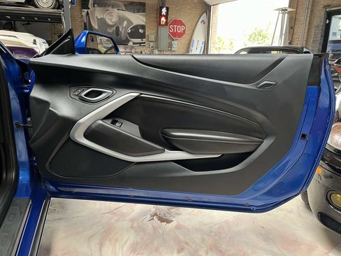 Used 2016 Chevrolet Camaro LT RWD image 24