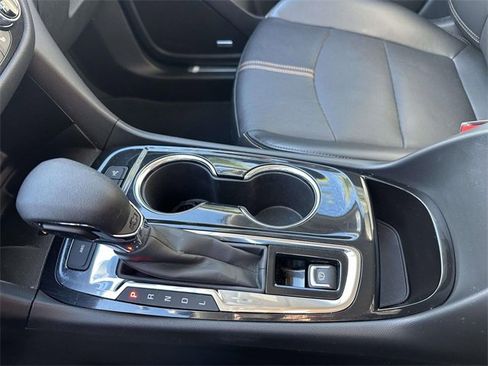 Used 2022 Chevrolet Equinox Premier image 36