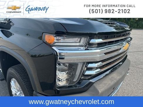 Used 2022 Chevrolet Silverado 2500 High Country image 13