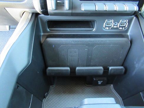 Used 2024 RAM 3500 Laramie image 25