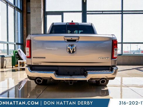 Used 2022 RAM 1500 4x4 Crew Cab image 29