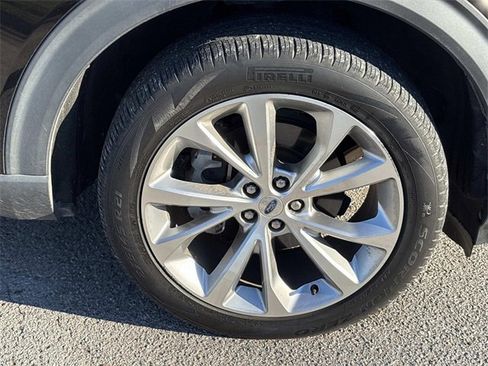 Used 2021 Ford Explorer Platinum w/ Equipment Group 601A image 9