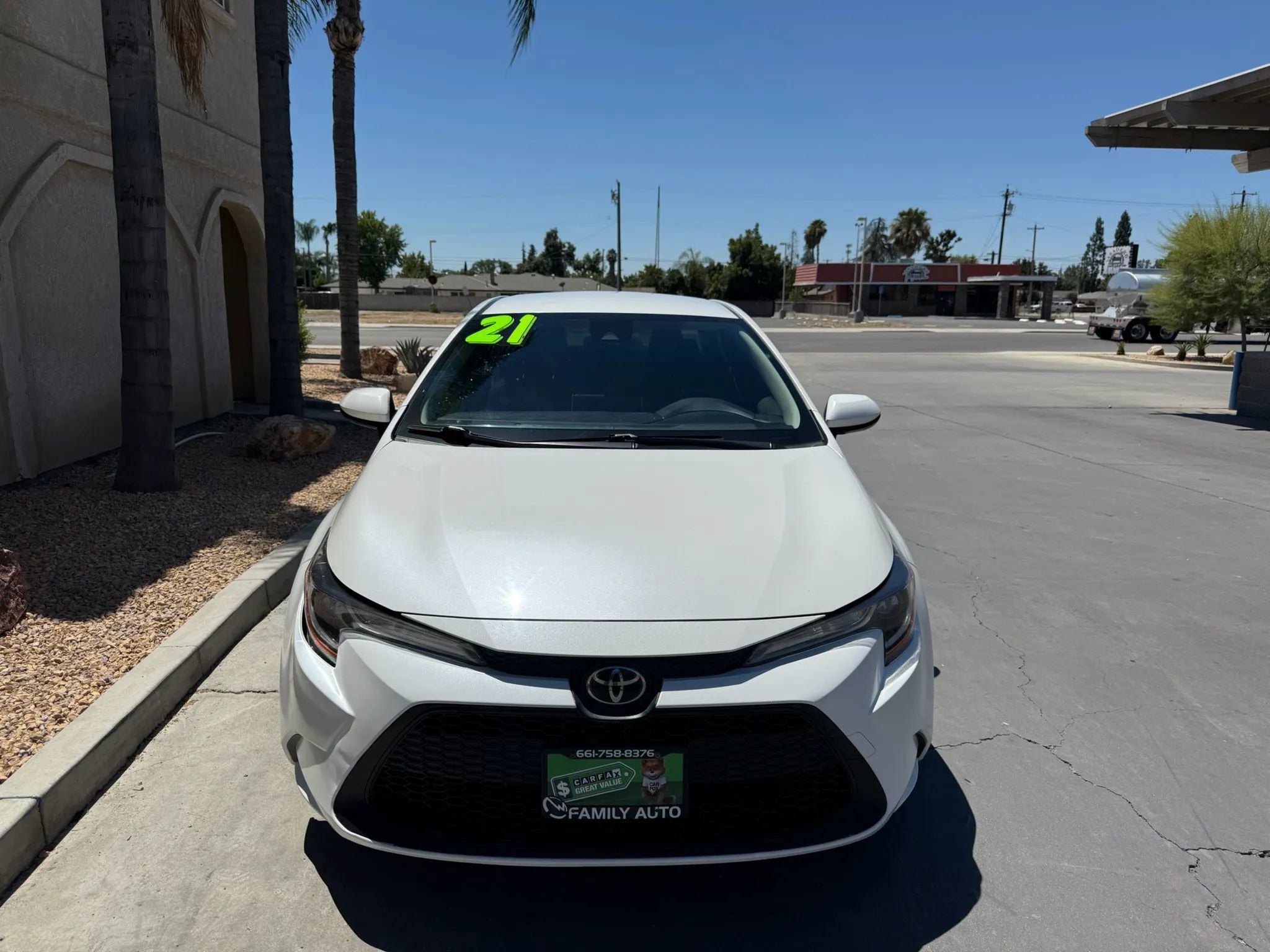 Used 2021 Toyota Corolla LE w/ Carpet Mat Package (TMS) FWD image 2