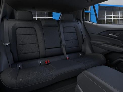 New 2026 Chevrolet Equinox EV LT image 17