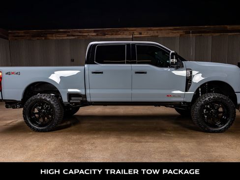 Used 2026 Ford F250 Platinum image 11