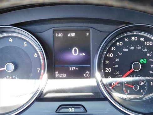 Used 2019 Volkswagen Atlas SE w/ Panoramic Sunroof Package FWD image 17