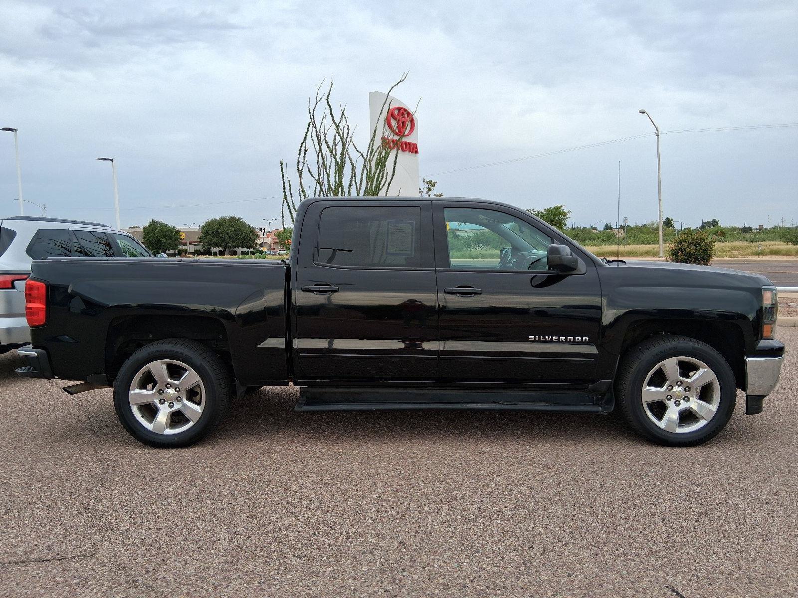 Used 2015 Chevrolet Silverado 1500 LT w/ LT Convenience Package RWD image 6