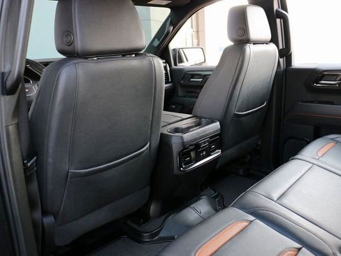 Used 2023 GMC Sierra 1500 AT4 w/ Technology Package image 27