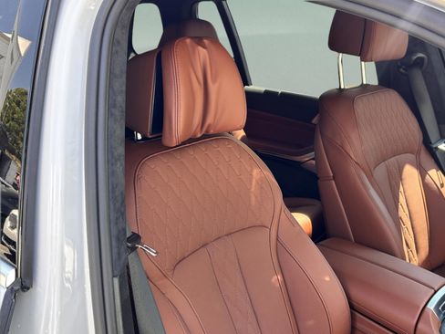 New 2026 BMW ALPINA XB7 AWD/4WD image 32