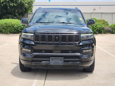Used 2022 Jeep Grand Wagoneer Series II AWD/4WD image 3