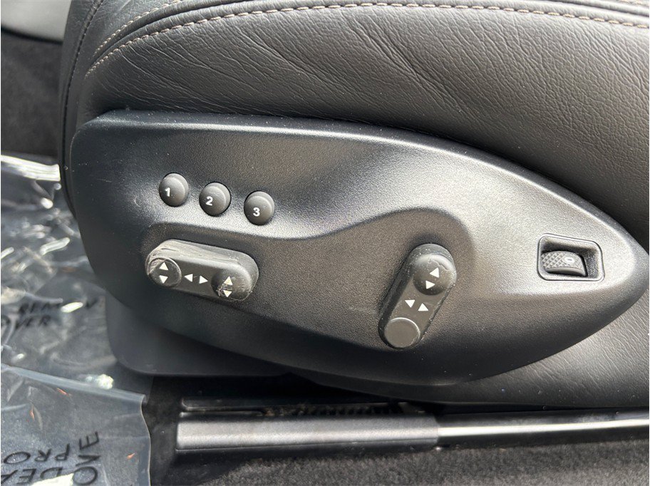 Used 2014 Maserati GranTurismo Sport RWD image 18