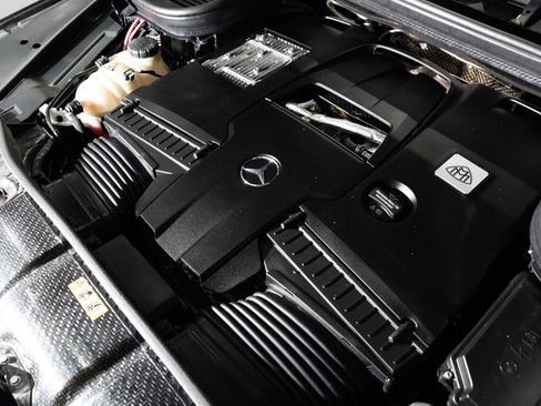 Used 2025 Mercedes-Benz Maybach GLS 600 4MATIC image 51