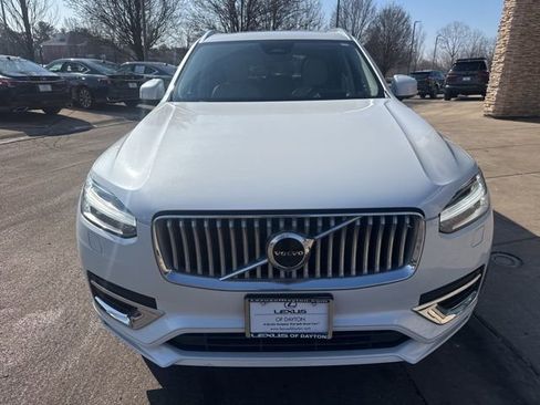 Used 2023 Volvo XC90 B6 Ultimate w/ Protection Package Premier AWD/4WD image 9