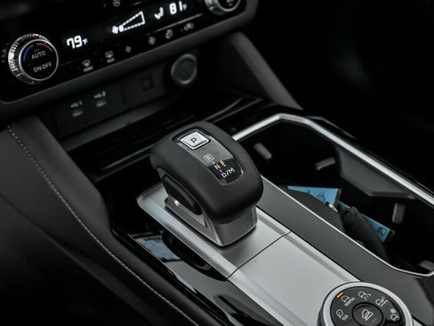 New 2026 Mitsubishi Outlander SE AWD/4WD image 25