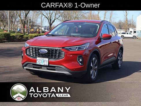 Used 2023 Ford Escape Platinum w/ Premium Technology Package image 1