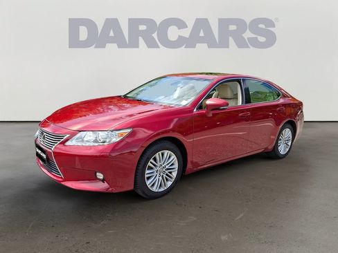 Used 2015 Lexus ES 350 w/ Luxury Package FWD image 3