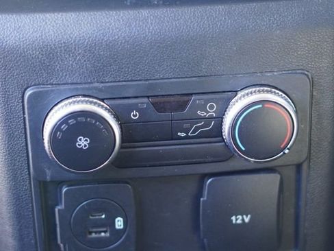 Used 2020 Ford Explorer XLT w/ Equipment Group 202A image 32