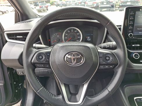 Used 2022 Toyota Corolla Hatchback image 25
