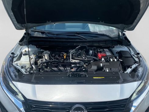 Used 2024 Nissan Altima 2.5 SV w/ SV Premium Package FWD image 28