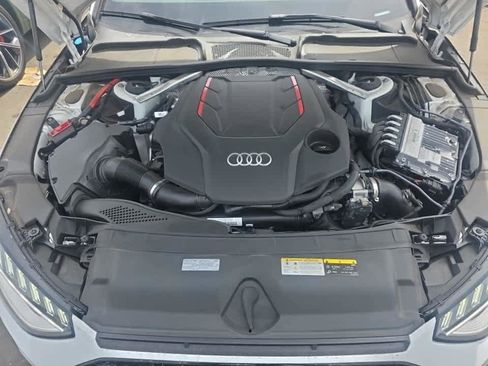 Used 2023 Audi S4 Prestige w/ Prestige Package image 4