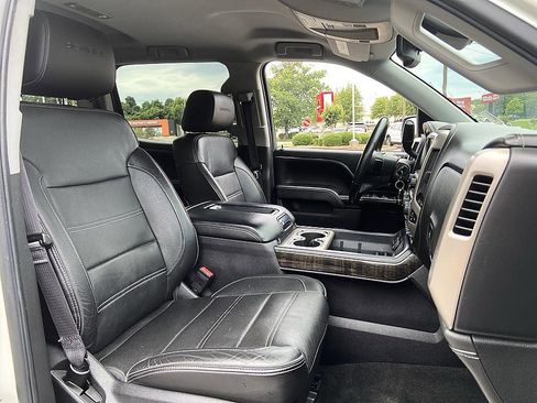 Used 2015 GMC Sierra 1500 Denali w/ Driver Alert Package AWD/4WD image 17