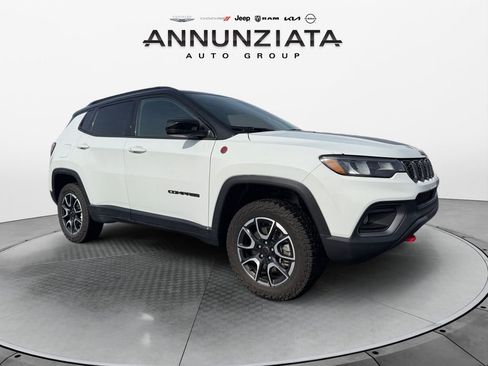 Certified 2025 Jeep Compass Trailhawk image 7