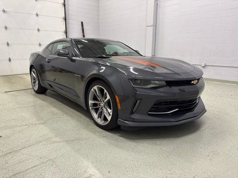 Used 2017 Chevrolet Camaro LT RWD image 2