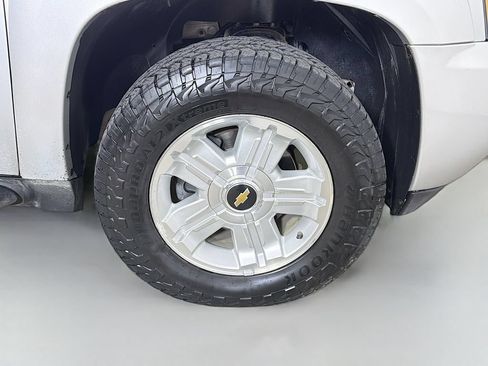 Used 2012 Chevrolet Tahoe LT w/ Suspension Package, Off-Road AWD/4WD image 29