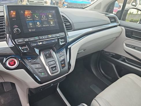Used 2022 Honda Odyssey Elite image 23
