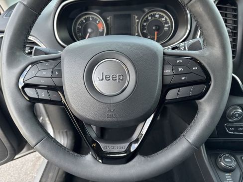 Certified 2021 Jeep Cherokee Latitude Plus image 11