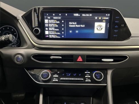 Used 2023 Hyundai Sonata SEL w/ Convenience Package image 9
