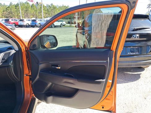 Used 2021 Mitsubishi Outlander Sport SE image 21