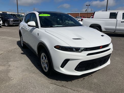 Certified 2024 Dodge Hornet GT Plus AWD/4WD image 3