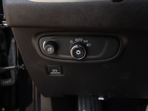 Used 2020 GMC Terrain SLE w/ Driver Convenience Package image 21