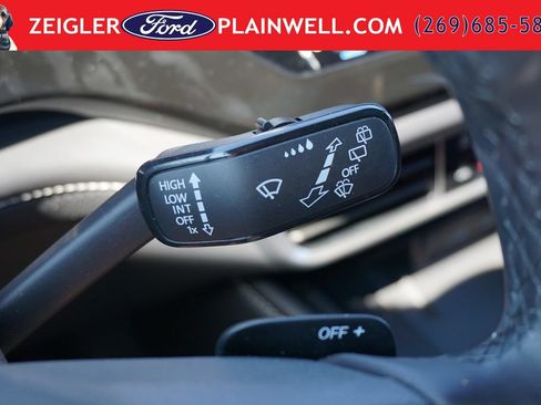 Used 2025 Volkswagen Atlas Cross Sport SEL Premium R-Line AWD/4WD image 31