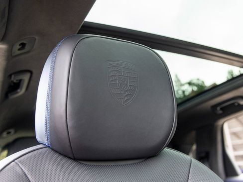 Certified 2025 Porsche Cayenne GTS image 63