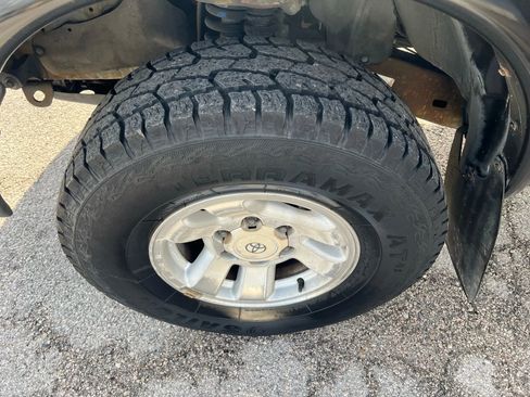 Used 2000 Toyota Tacoma PreRunner image 25