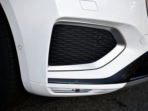 New 2026 Jaguar F-PACE R-Dynamic S image 12