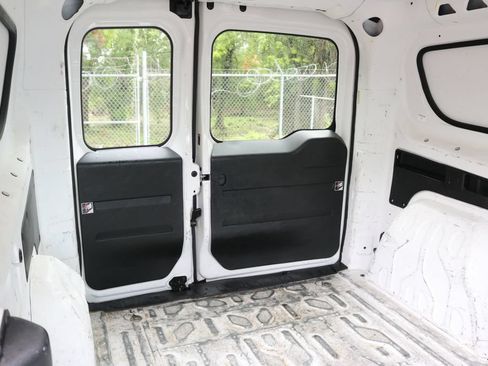 Used 2015 RAM ProMaster City Tradesman FWD image 21