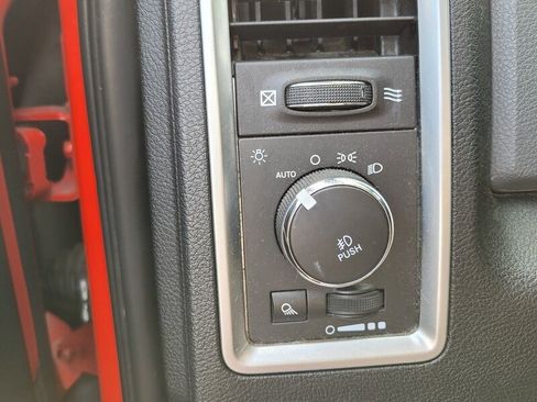 Used 2015 RAM 1500 Big Horn image 25