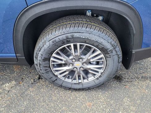 New 2026 Chevrolet Traverse LT image 8