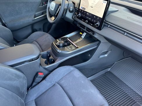 New 2026 Toyota C-HR AWD/4WD image 19