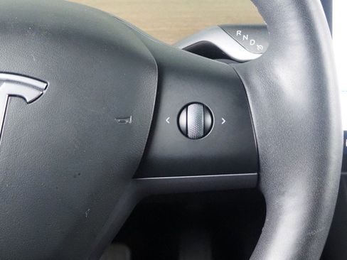 Used 2023 Tesla Model 3 image 22