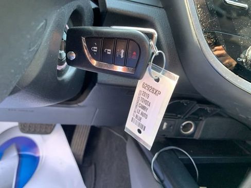 Used 2019 Toyota Camry LE image 27